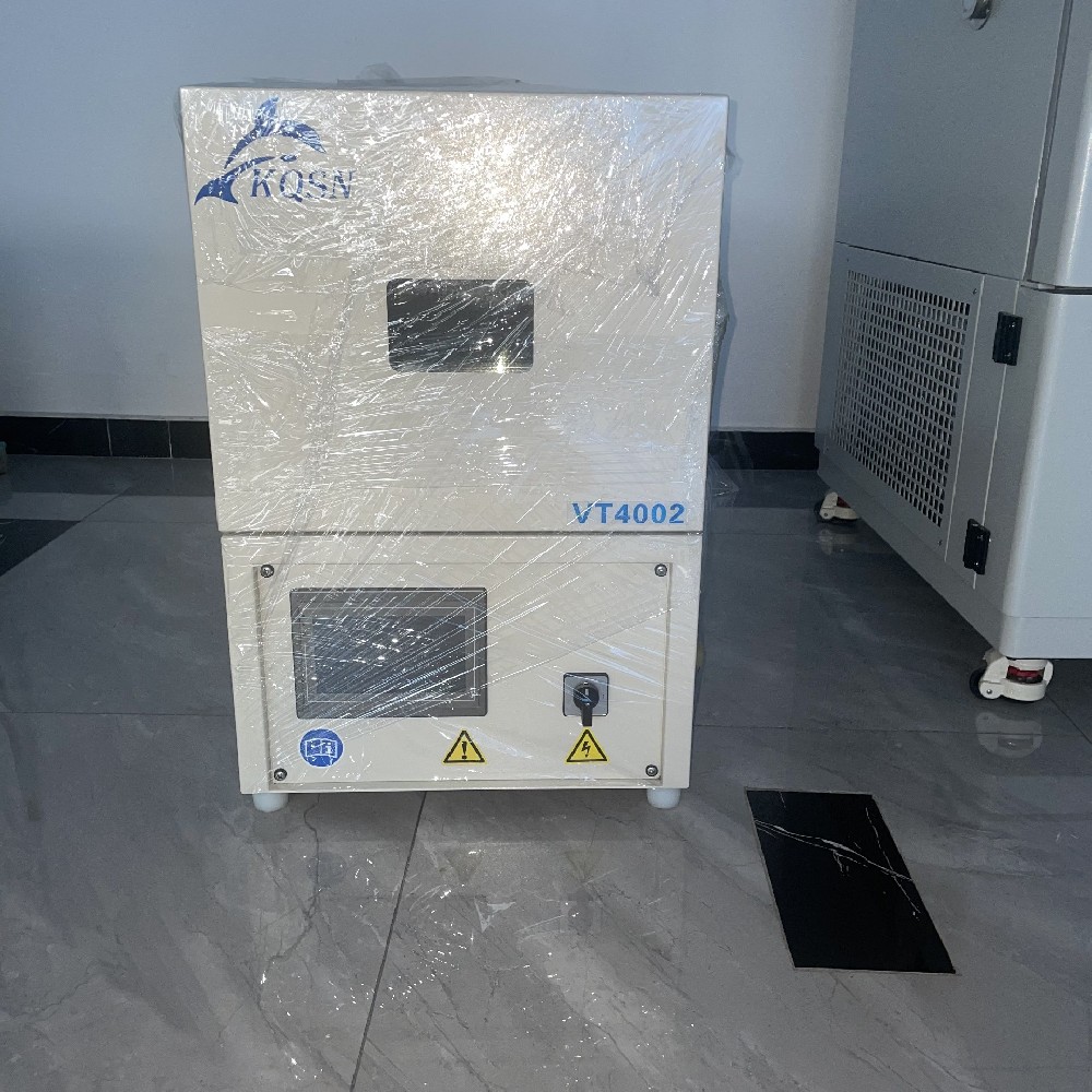 小型恒溫恒濕試驗(yàn)箱